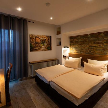 Hotel Garni Regent Euskirchen Buitenkant foto