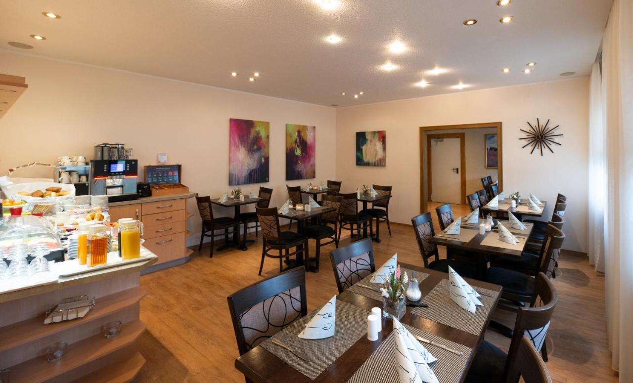 Hotel Garni Regent Euskirchen Buitenkant foto