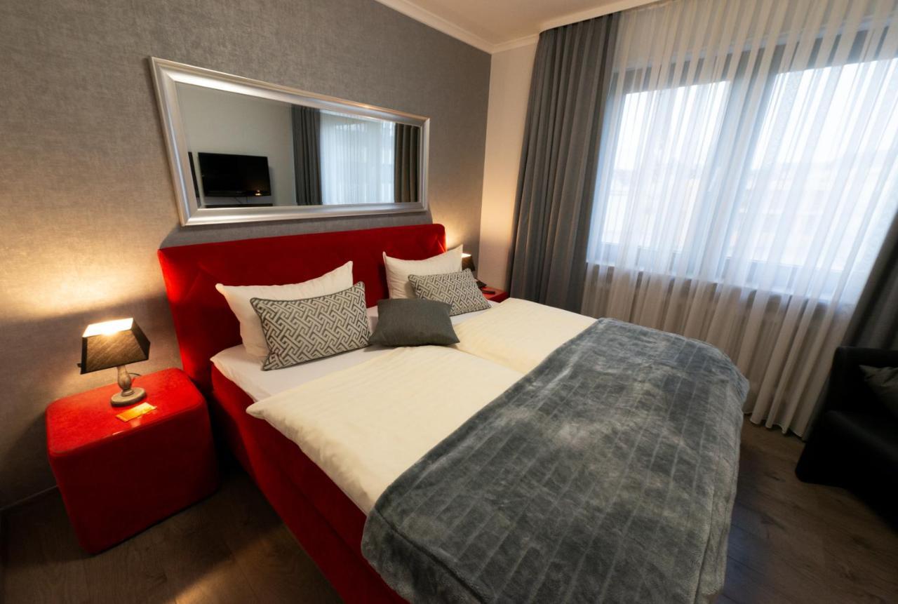 Hotel Garni Regent Euskirchen Buitenkant foto